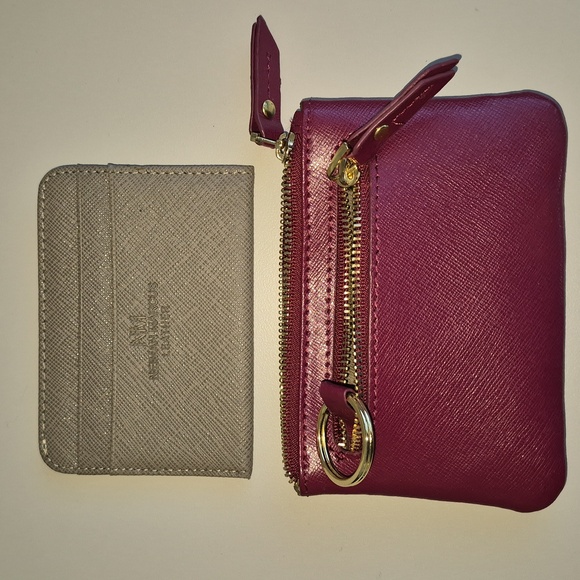 Neiman Marcus Leather Credit Card and Coin Purse Combonation. - Picture 12 of 16